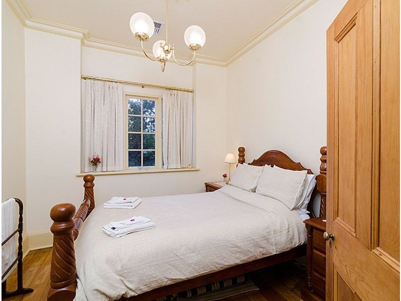 11 Druids Avenue, Mount Barker SA 5251