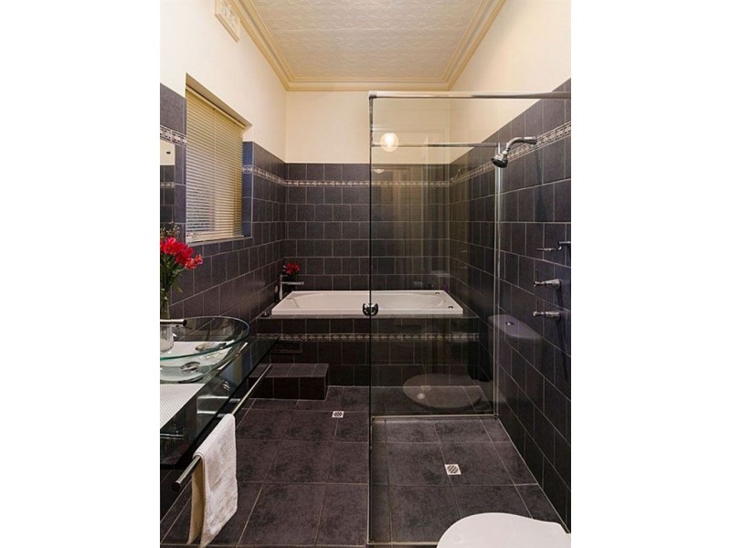 11 Druids Avenue, Mount Barker SA 5251