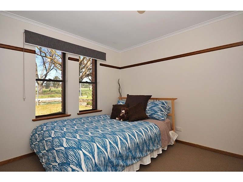 15 Windsor Avenue, Hahndorf SA 5245