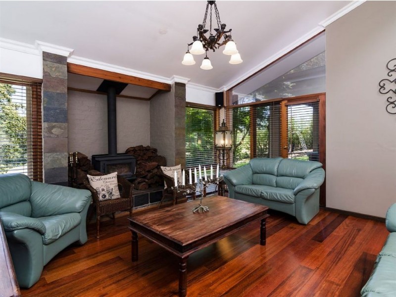 26 Cummins Drive, Summertown SA 5141