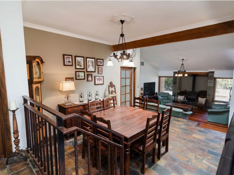 26 Cummins Drive, Summertown SA 5141