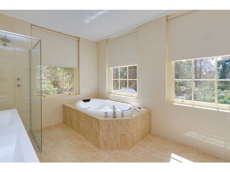 21 Waverley Ridge Road, Crafers West SA 5152