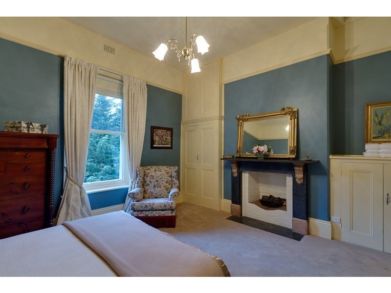 21 Waverley Ridge Road, Crafers West SA 5152