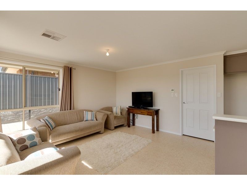 16 Carlson Street, Mount Barker SA 5251