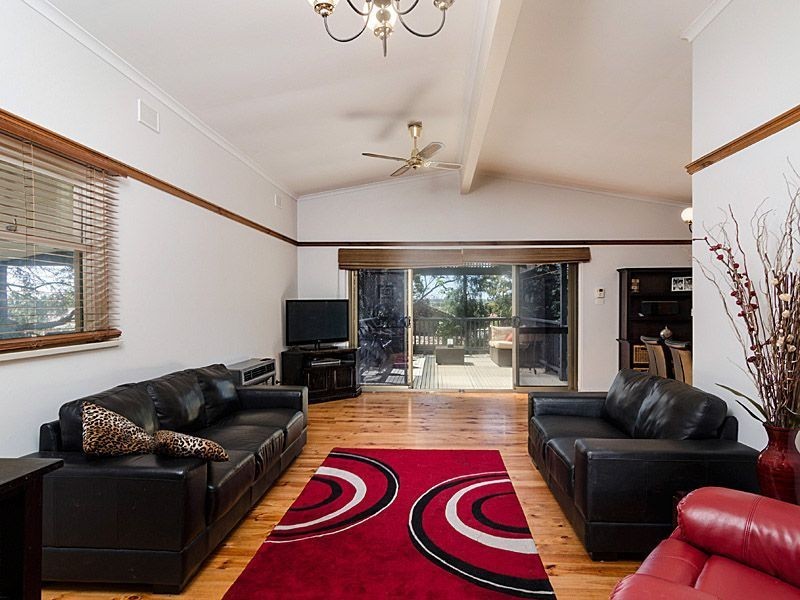 38 Lake View Crescent, Highbury SA 5089