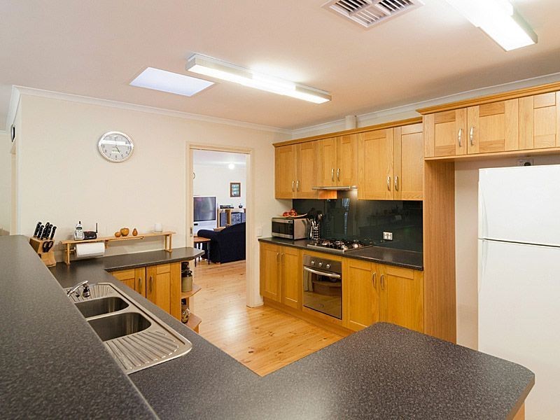 60 Pomona Road, Stirling SA 5152