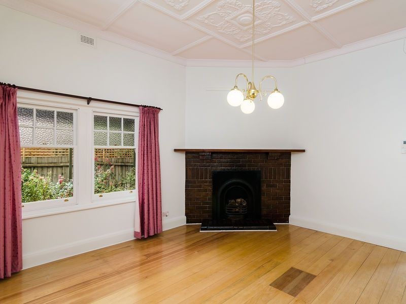 11 Albert Road, Mount Barker SA 5251