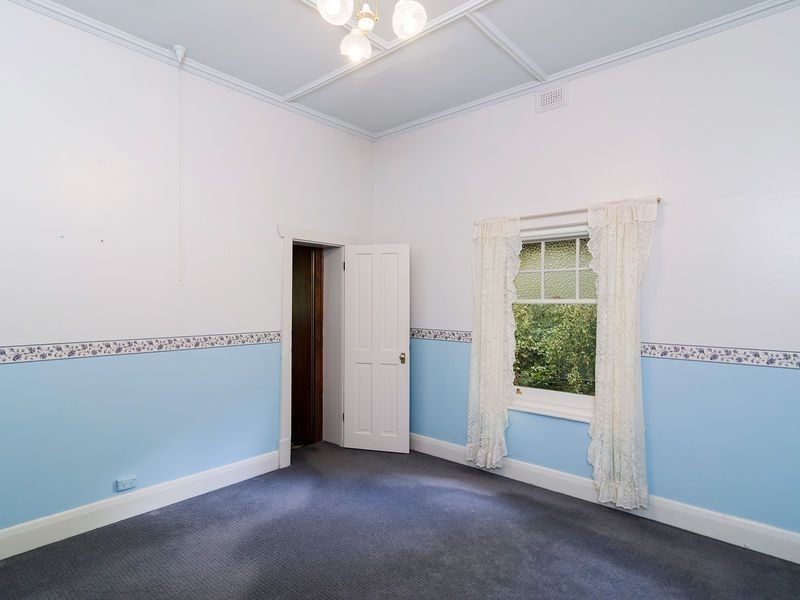 11 Albert Road, Mount Barker SA 5251