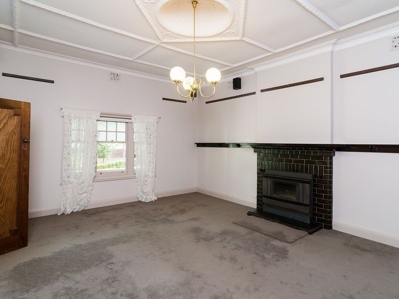 11 Albert Road, Mount Barker SA 5251