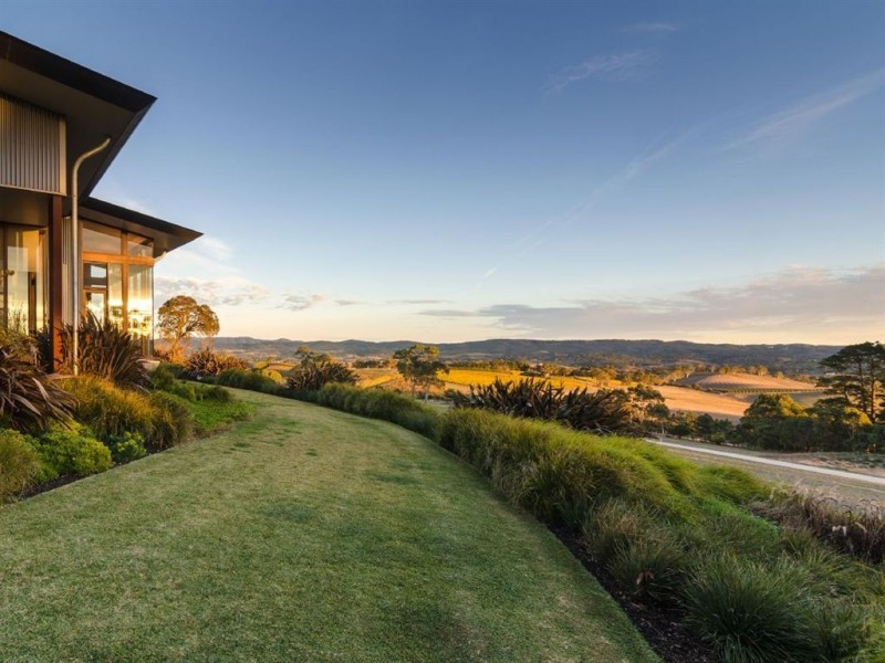 10 Ravenswood Lane, Hahndorf SA 5245