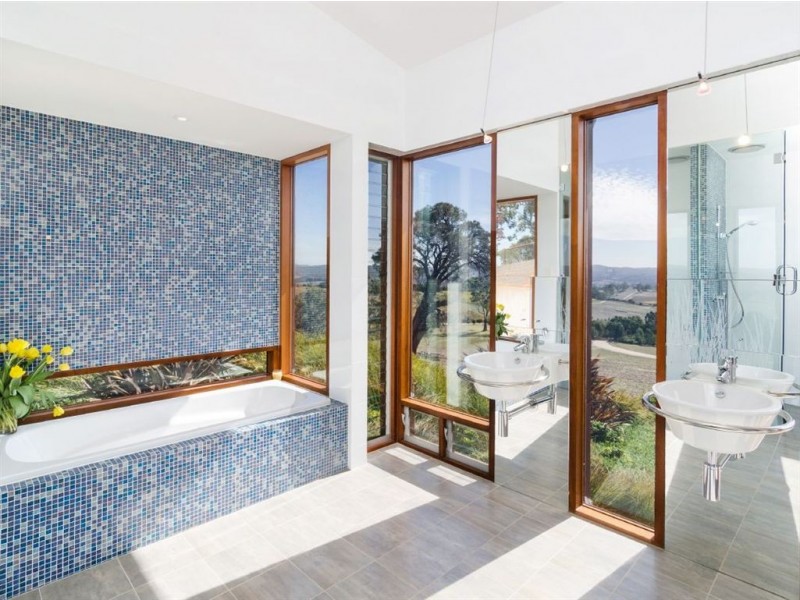 10 Ravenswood Lane, Hahndorf SA 5245