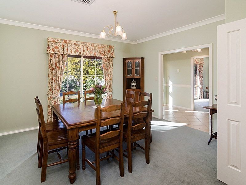 23 Waterford Avenue, Mount Barker SA 5251