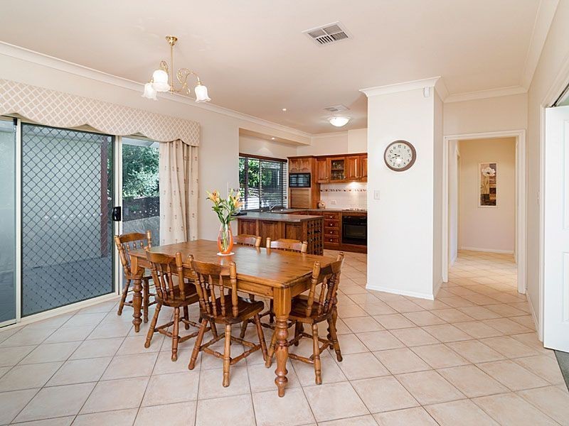 23 Waterford Avenue, Mount Barker SA 5251