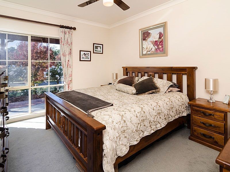 23 Waterford Avenue, Mount Barker SA 5251