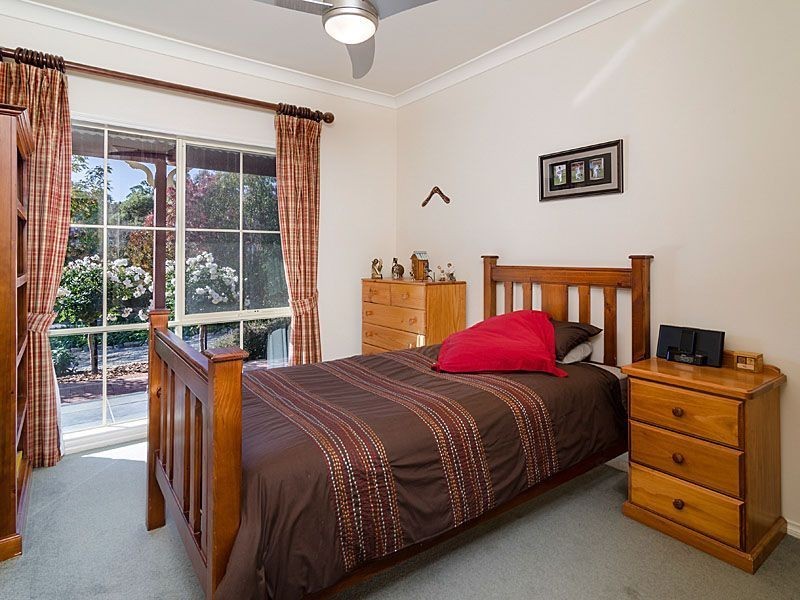 23 Waterford Avenue, Mount Barker SA 5251