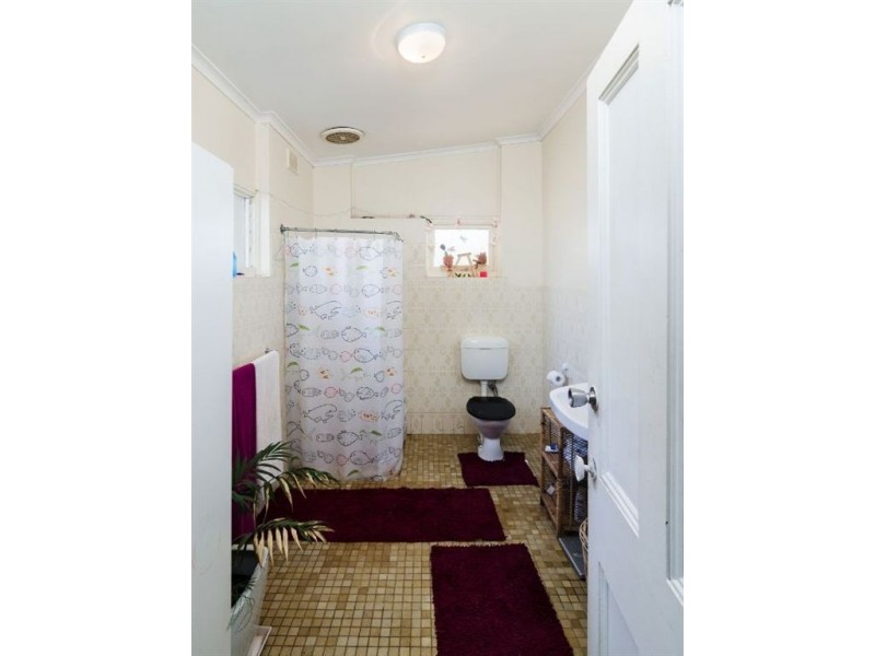 11A & 11B Verdun Road, Murray Bridge SA 5253