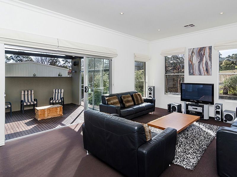 7 Fairfield Road, Mount Barker SA 5251