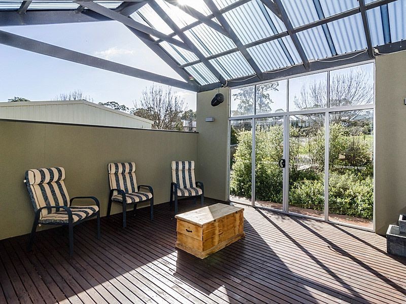7 Fairfield Road, Mount Barker SA 5251