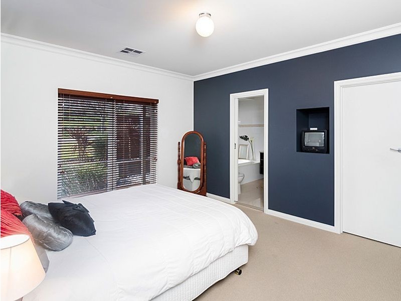 7 Fairfield Road, Mount Barker SA 5251