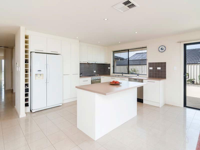 12 Bateman Street, Strathalbyn SA 5255