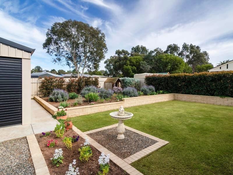 12 Bateman Street, Strathalbyn SA 5255