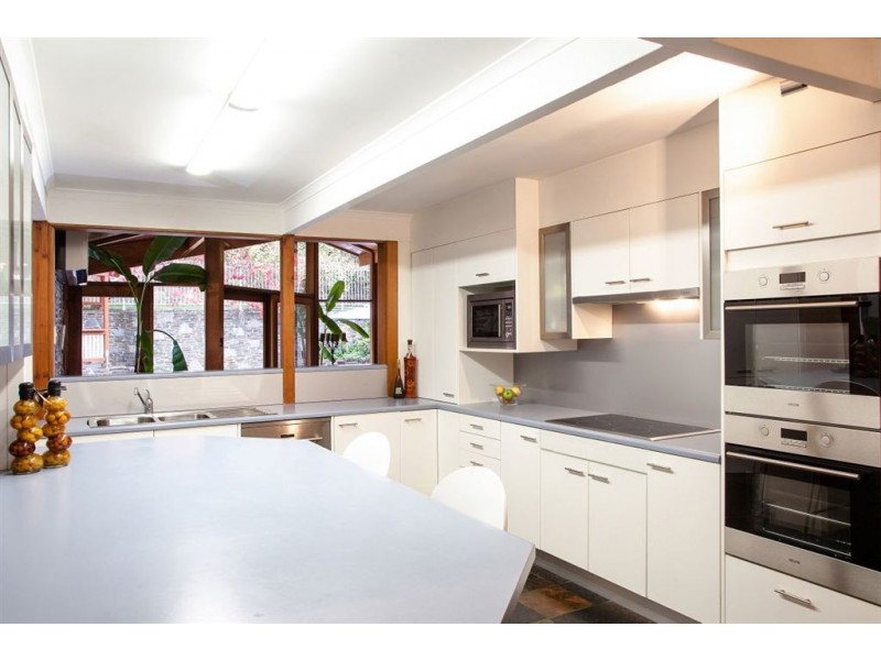 21 Sturt Valley Road, Stirling SA 5152