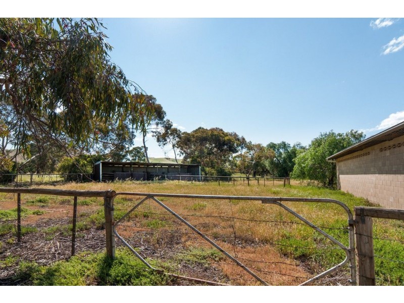 404 Glen Roy Road, Mount Pleasant SA 5235