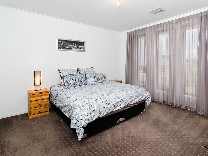 40 Douglas Drive, Mount Barker SA 5251