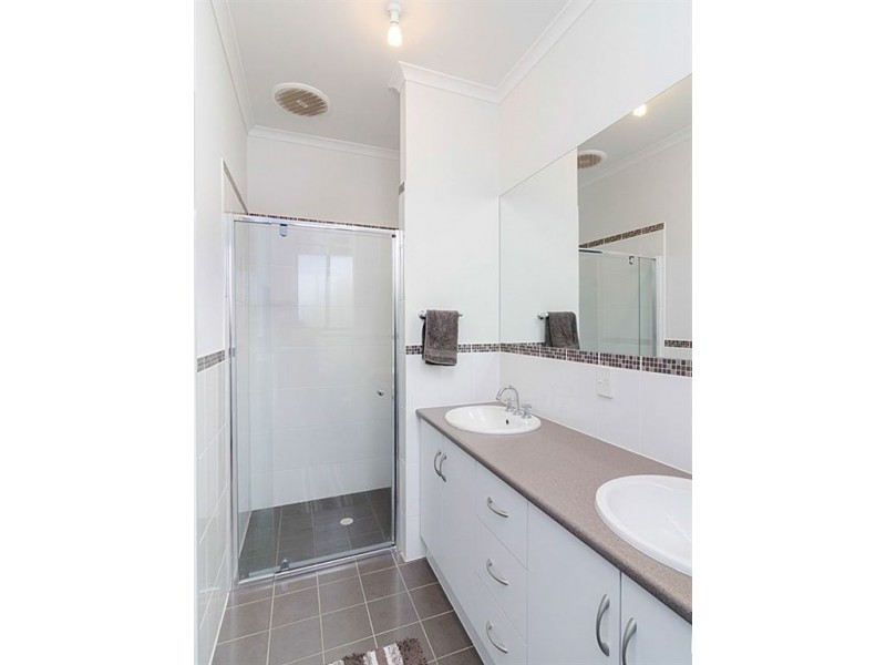 40 Douglas Drive, Mount Barker SA 5251