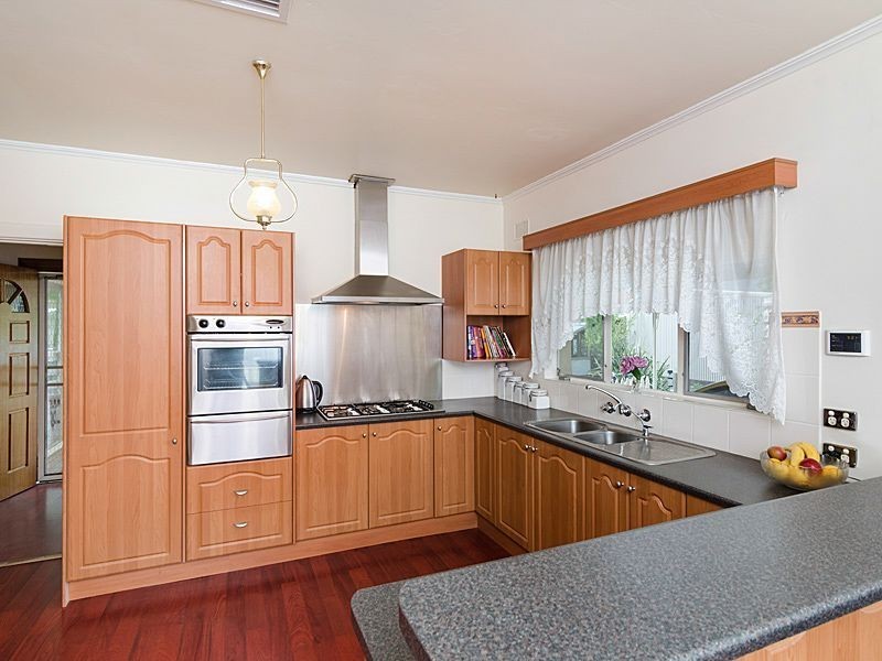 17 Auricht Road, Hahndorf SA 5245