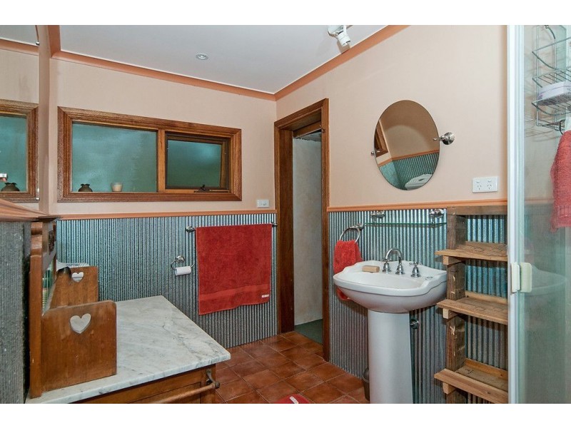 11 Peake Road, Birdwood SA 5234