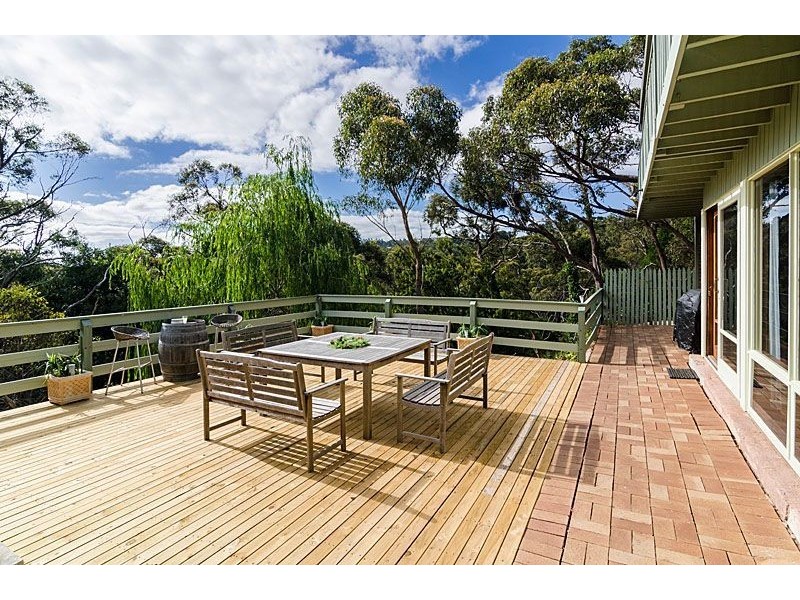 4 Heather Road, Stirling SA 5152