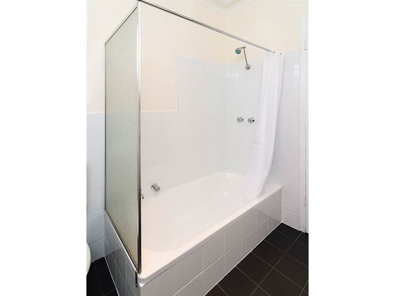 12/20 Addison Road, Black Forest SA 5035