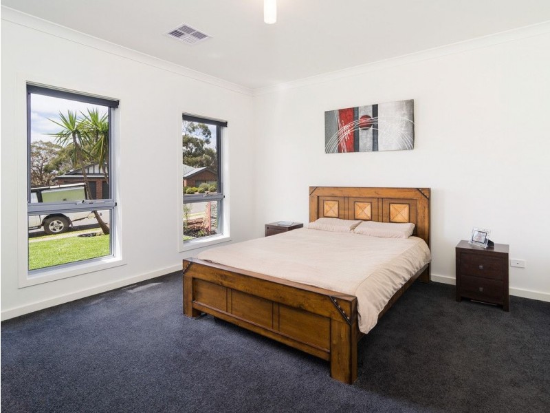 4 Silhouette Street, Mount Barker SA 5251