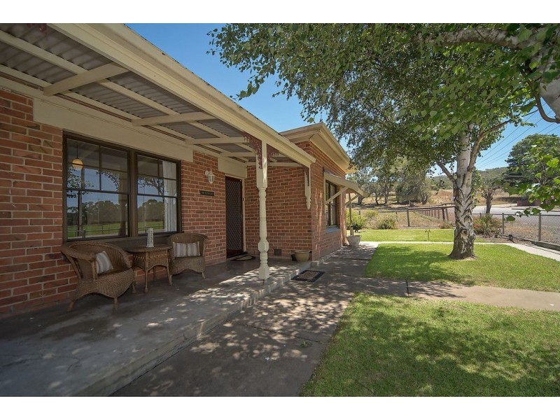 9 Oval Road, Mount Torrens SA 5244