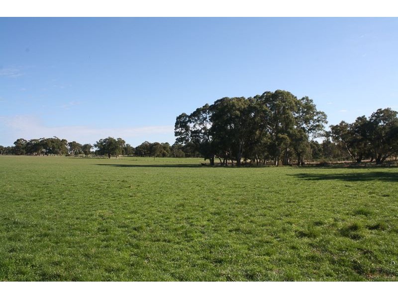 92 Harper Road, Meadows SA 5201