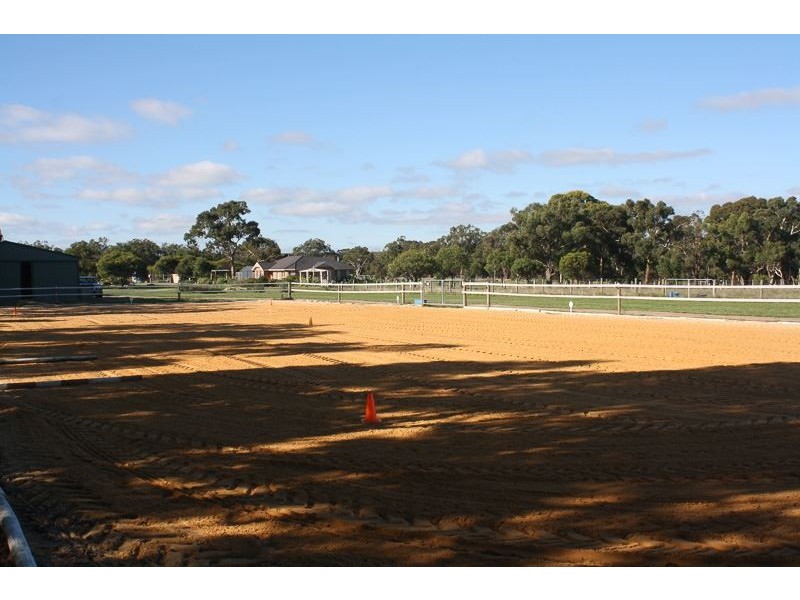 92 Harper Road, Meadows SA 5201