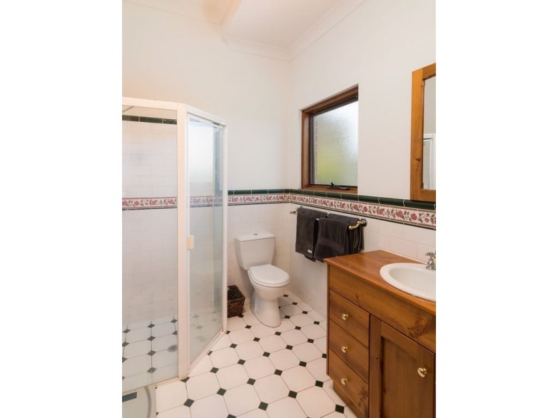 2 Schaefer Court, Mount Barker SA 5251