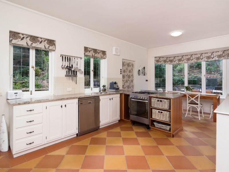 32 Cox Creek Road, Crafers SA 5152