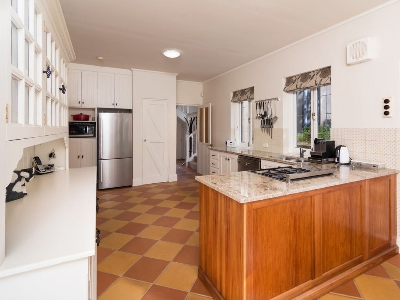 32 Cox Creek Road, Crafers SA 5152