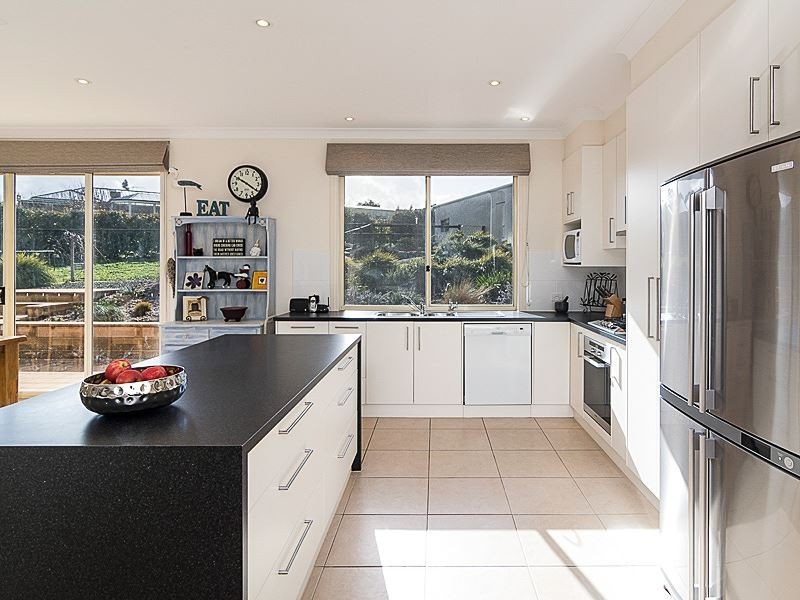 5 Pontiac Road, Mount Barker SA 5251