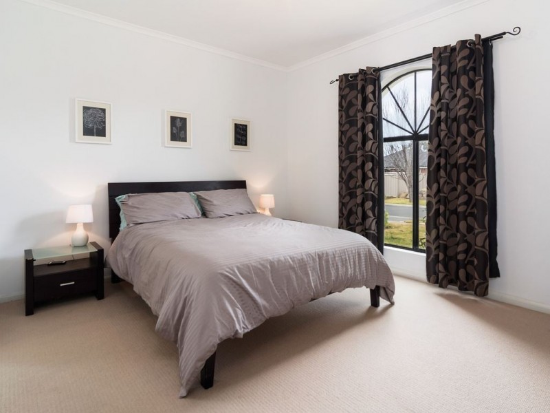 10 Dawson Street, Mount Barker SA 5251