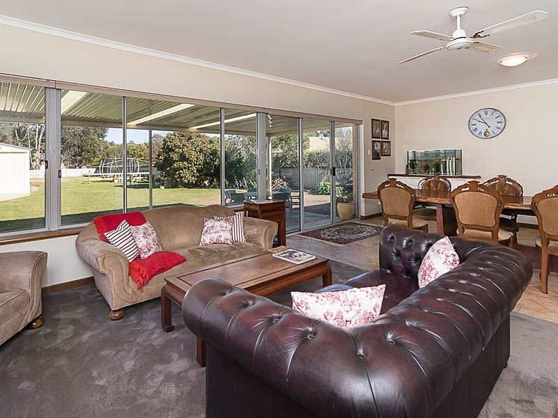 2 Kaesler Road, Hahndorf SA 5245