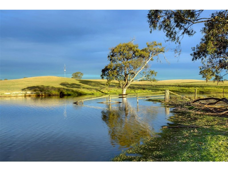 221 McLean Road, Birdwood SA 5234