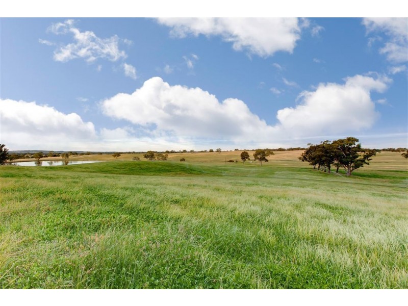 221 McLean Road, Birdwood SA 5234
