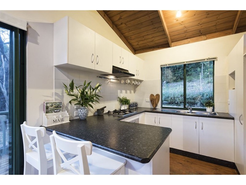 17 Fern Hill Road, Bridgewater SA 5155