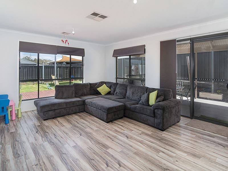 5 Tilly Street, Mount Barker SA 5251