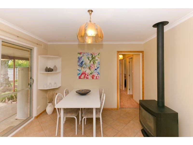 9 Deer Ave, Mount Barker SA 5251