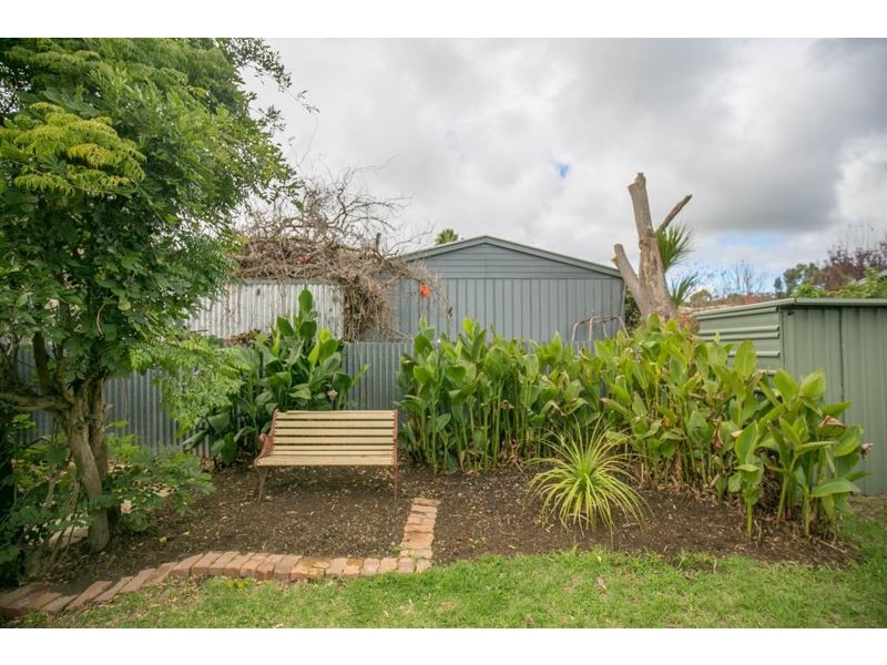 9 Deer Ave, Mount Barker SA 5251