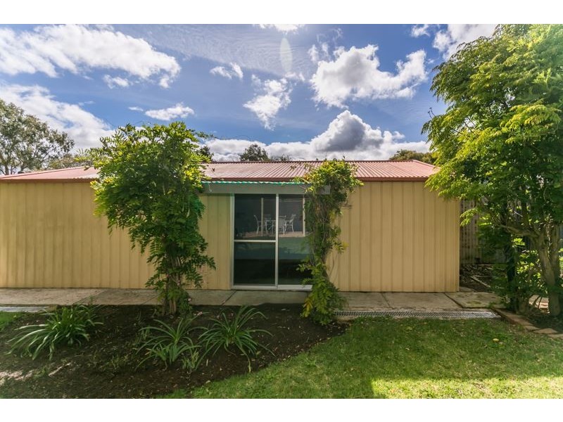 9 Deer Ave, Mount Barker SA 5251